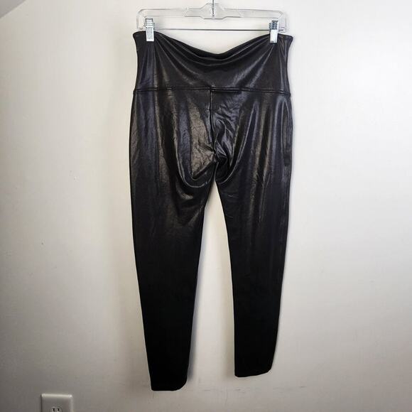 Spanx‎ Black Ready To Wow Faux Leather Leggings Size 1X Petite Comfy Fitted - Picture 6 of 7